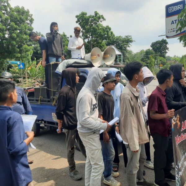 Aliansi Aktivis Dan Mahasiswa Anti Korupsi Geruduk&hellip;