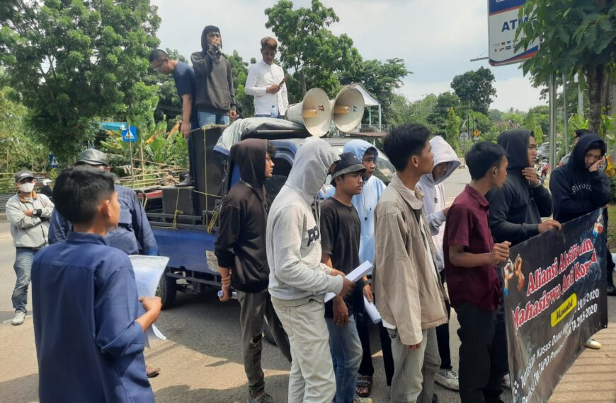 Aliansi Aktivis Dan Mahasiswa Anti Korupsi Geruduk…