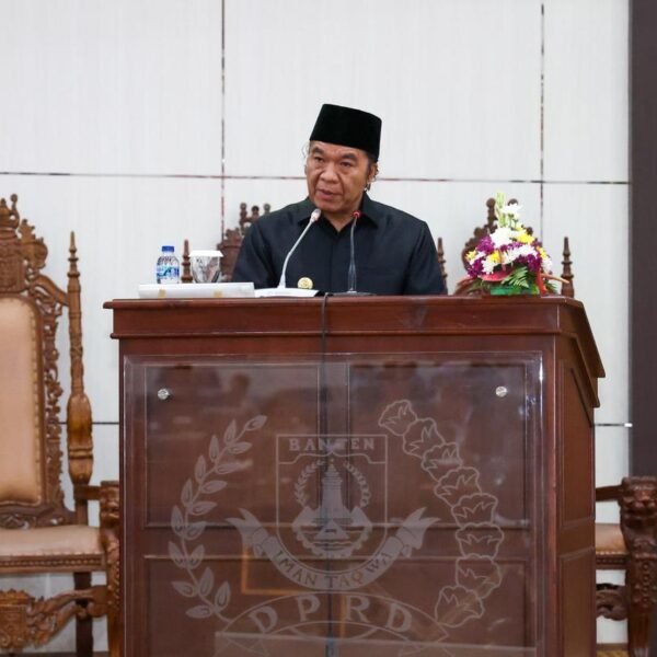 Pj Gubernur Al Muktabar Sampaikan Jawaban Atas&hellip;