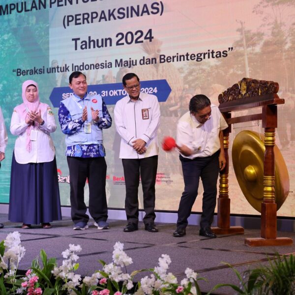 Pj Gubernur Banten Al Muktabar Buka Rakernas…