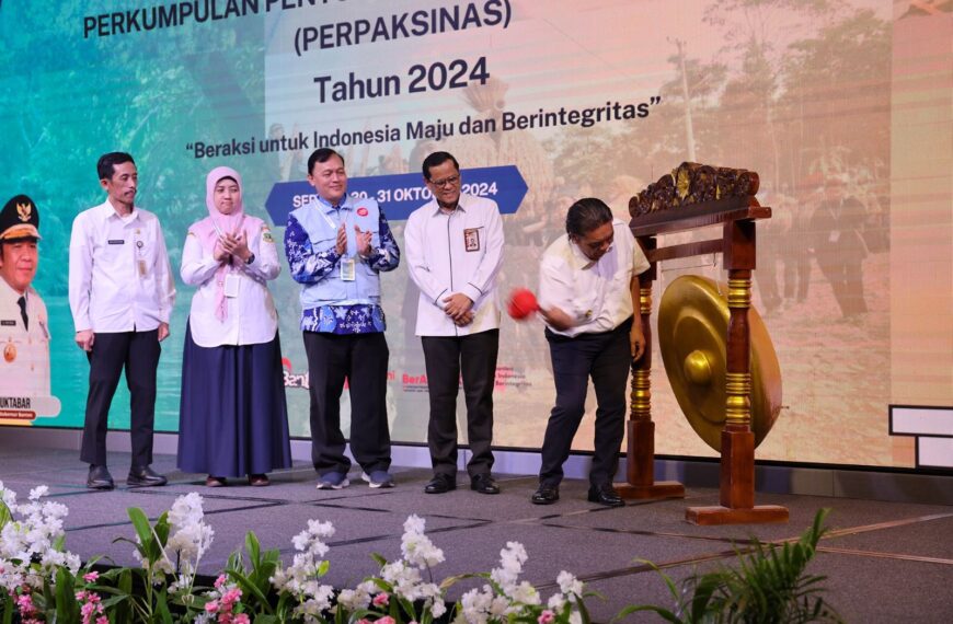 Pj Gubernur Banten Al Muktabar Buka Rakernas…