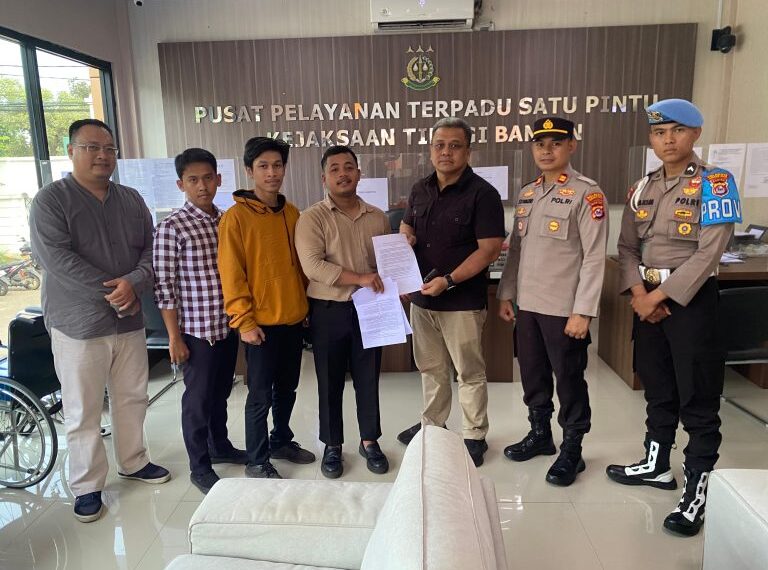 Aliansi Mahasiswa Banten Desak Kejati Tuntaskan Dugaan…