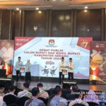Debat Publik Pertama Pilkada Serang…