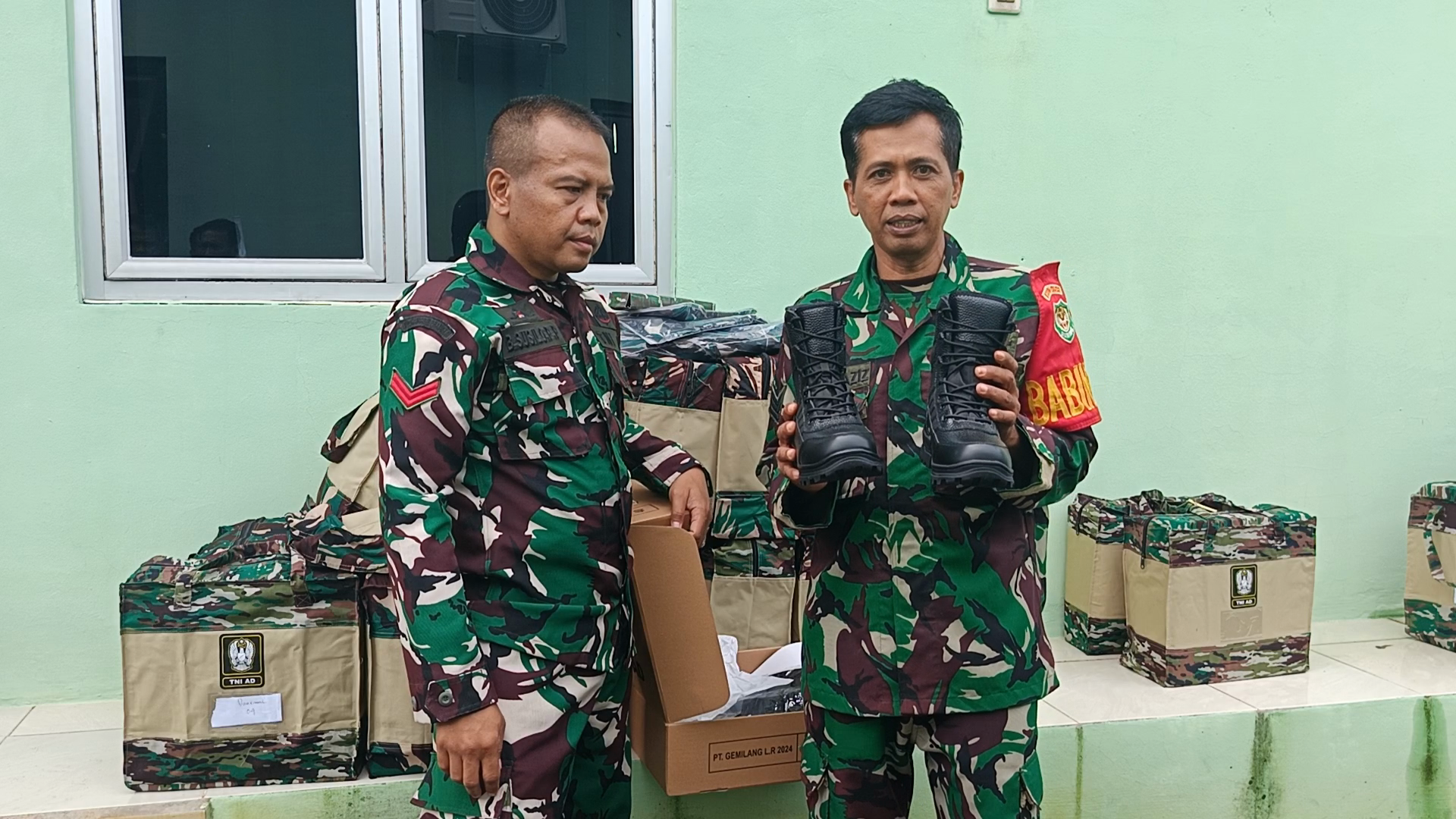 Kado Tahun Baru 2025, Personil Kodim 0602/Serang Terima…