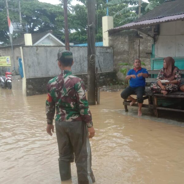 Babinsa Koramil 0602-18/Kragilan Bergerak Cepat Tanggulangi Dampak&hellip;