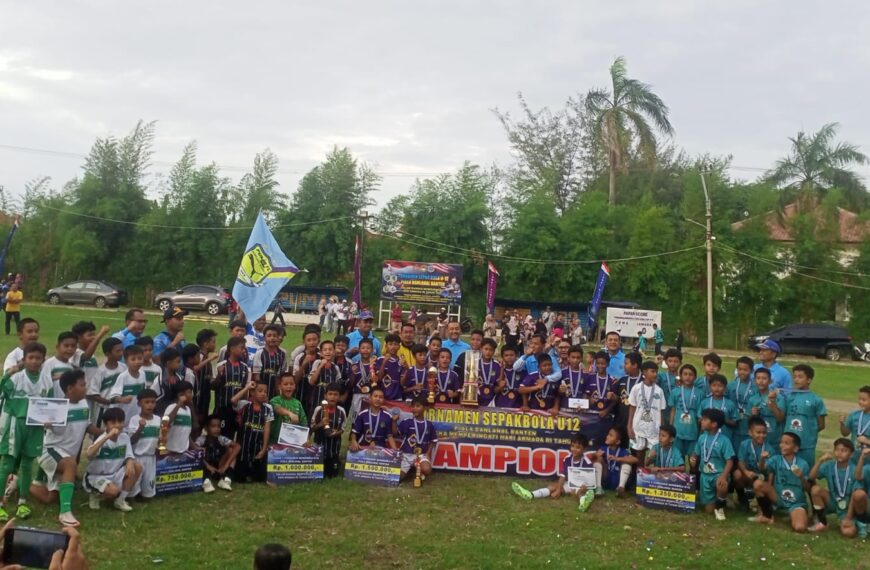 Menjadi Juara dalam Turnamen Sepak…
