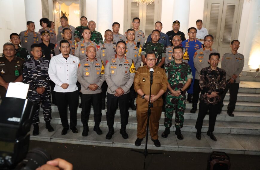 Forkopimda Banten Tinjau Pengamanan Malam…