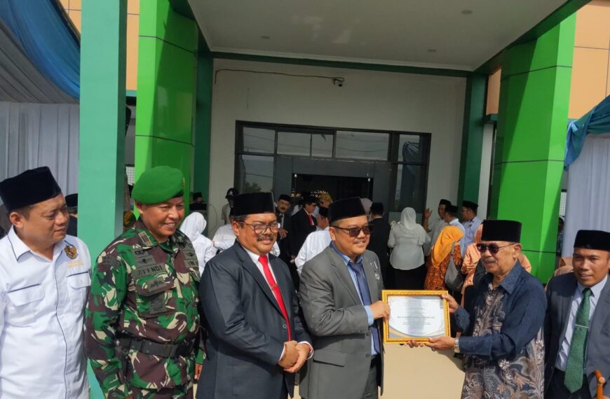 Danramil 0602-16/Ciruas Ikuti Upacara Hari…