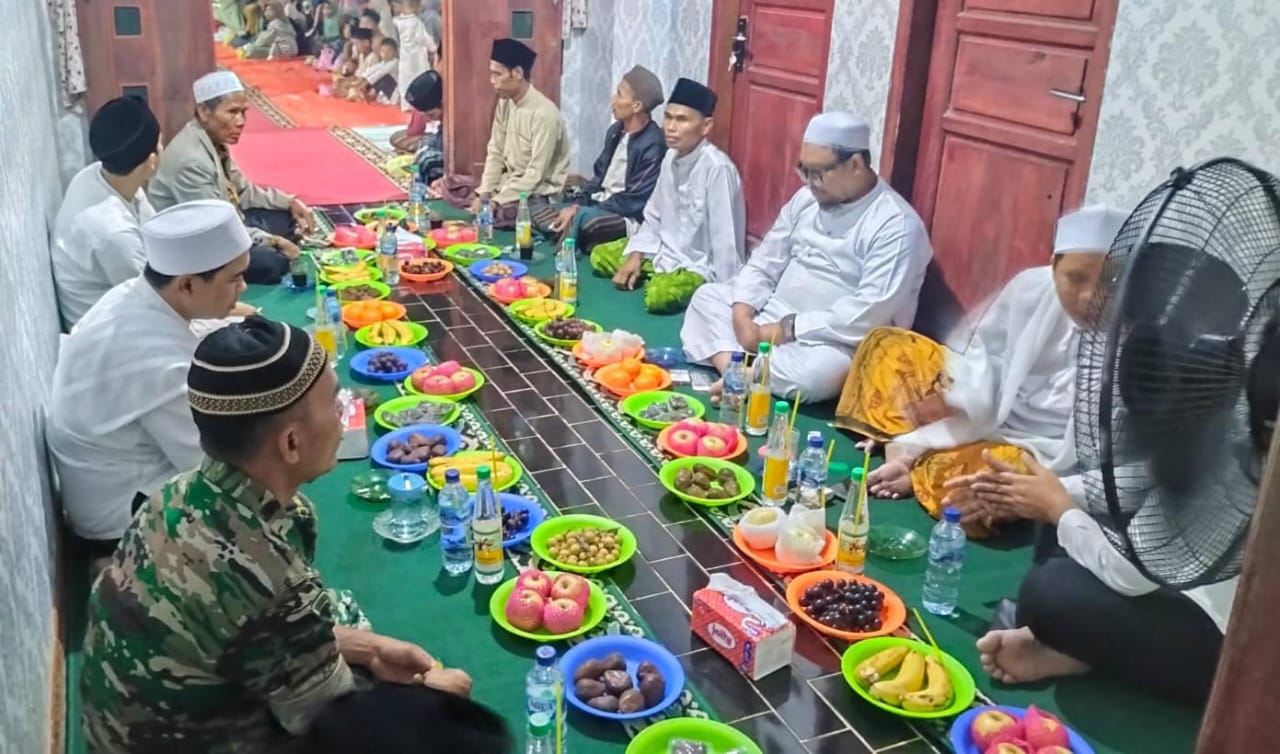 Babinsa Koramil 0602-20/Pamarayan Hadiri Peringatan Isra Mi’raj Nabi…