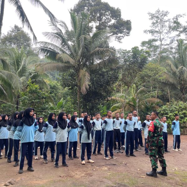 Babinsa Koramil 0602-13/Padarincang Melaksanakan Pembinaan Mental Dan Fisik…