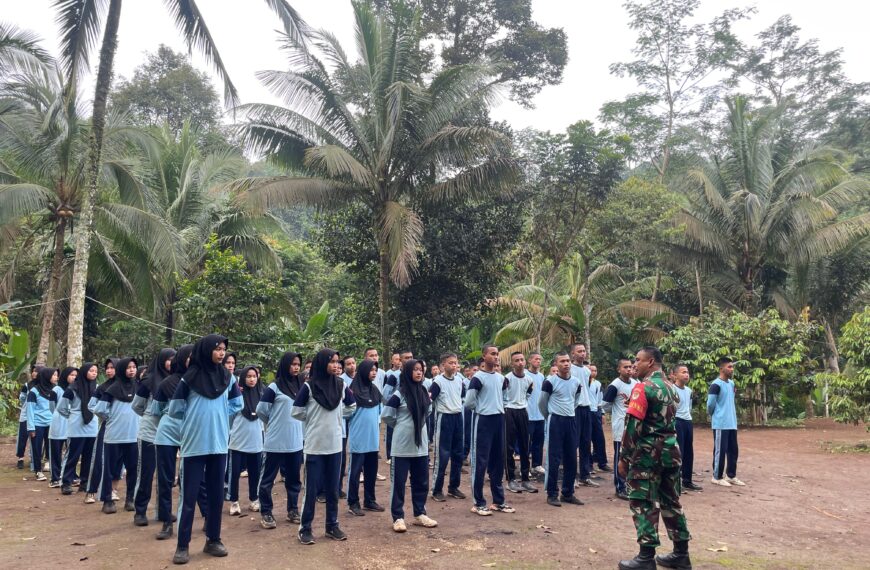 Babinsa Koramil 0602-13/Padarincang Melaksanakan Pembinaan…