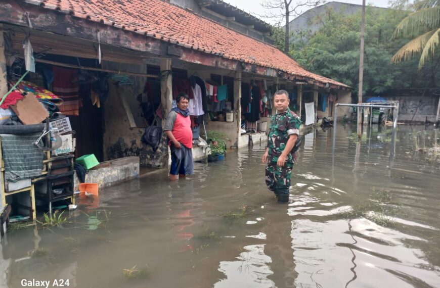 Babinsa Koramil 0602-01/Kota Serang, Pantau Situasi Banjir&hellip;