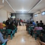 Warga Kampung Nagara Geruduk Kantor…