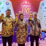 Ratu Tatu Raih Penghargaaan Top…