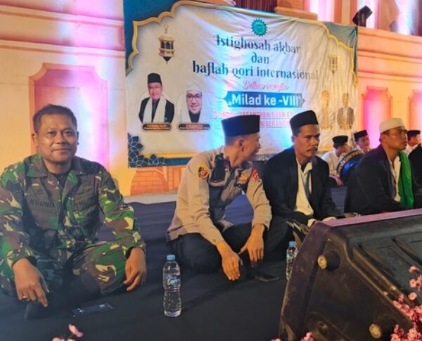 Babinsa Koramil 0602-20/Pamarayan Hadiri Tabligh Akbar Milad ke-7&hellip;