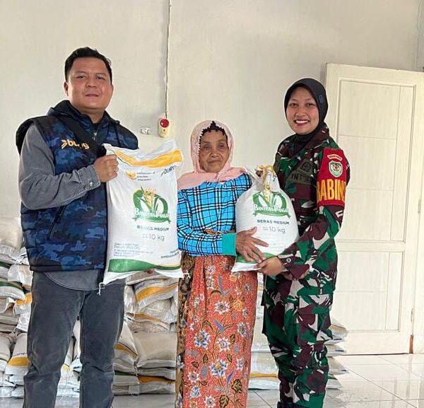 Dandim 0602/Serang Kerahkan Babinsa Pantau Penyaluran Bantuan…