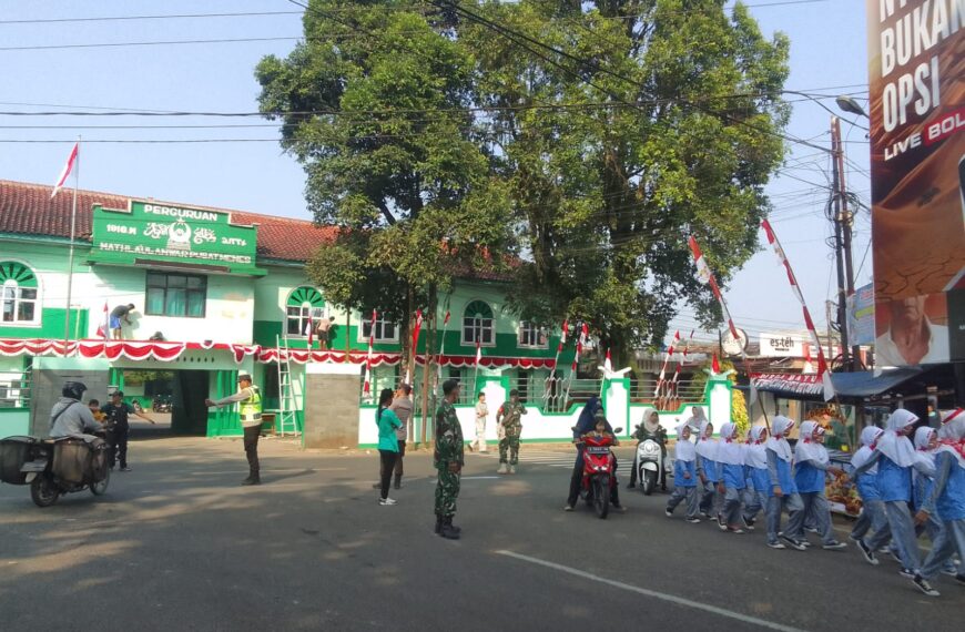 *Anggota Koramil 0106/Menes, Amankan Lomba…