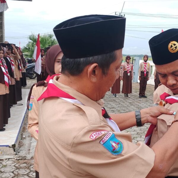 Tepat Hari Pramuka ke-64, Babinsa Koramil 0111/Pagelaran…