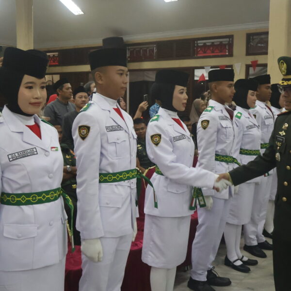 Dandim 0601/Pandeglang Letkol Inf Afri Swandi Ritonga…