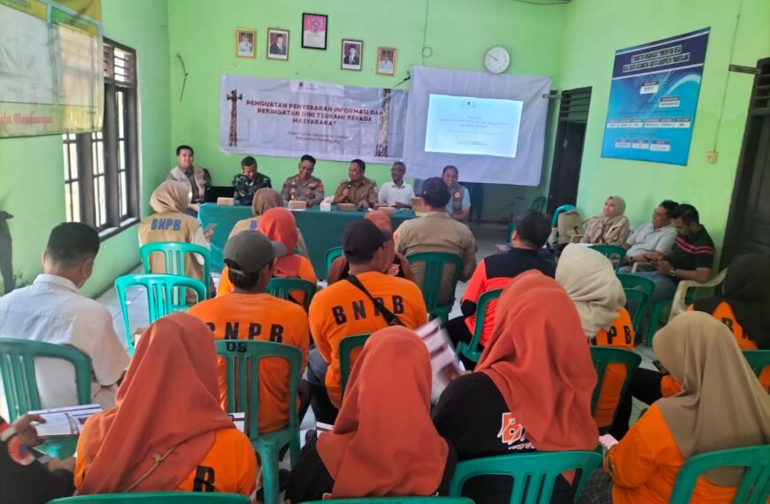 Anggota Babinsa Koramil 0110/Labuan Kodim…