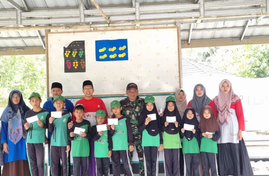 Sertu Eri Piatna Babinsa Koramil 0116/Cikeusik Kodim…