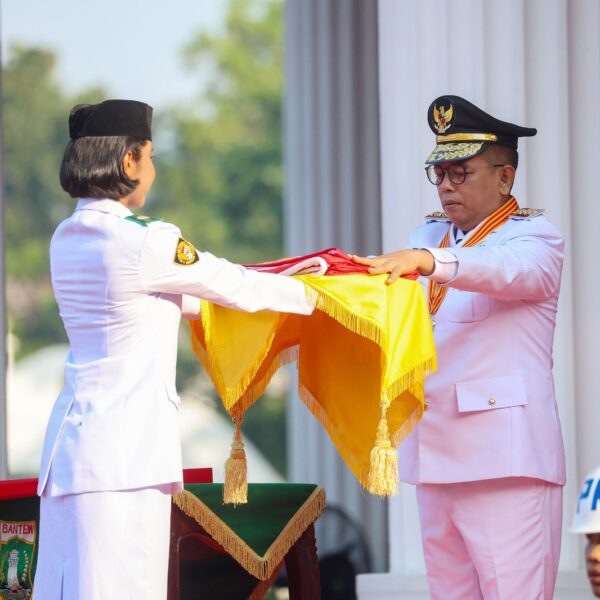 Gubernur Banten Andra Soni Pimpin Upacara Peringatan…