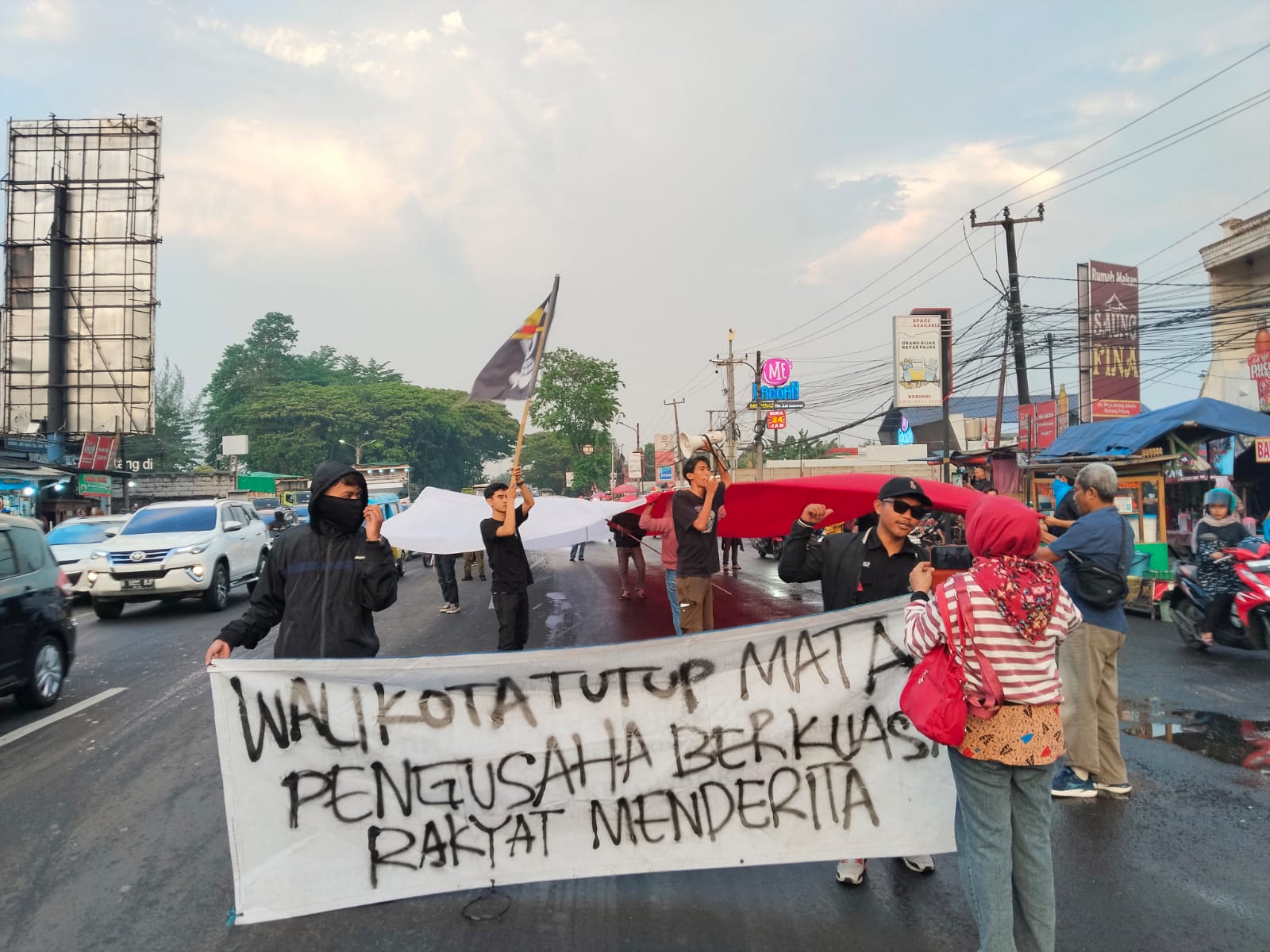 Desak Walikota Serang Hentikan Mega Proyek Sawah Luhur…