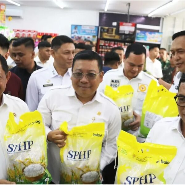 Andra-BUdi, Dampingi Menteri Dalam Negeri Tito Karnavian&hellip;