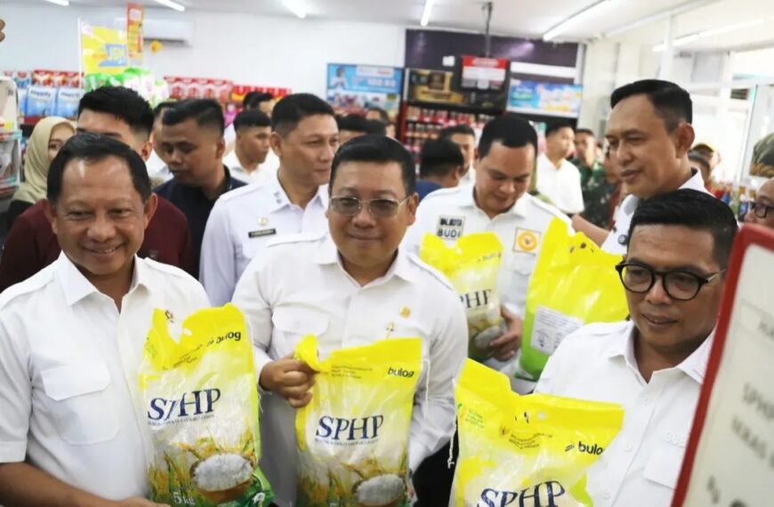 Andra-BUdi, Dampingi Menteri Dalam Negeri Tito Karnavian…