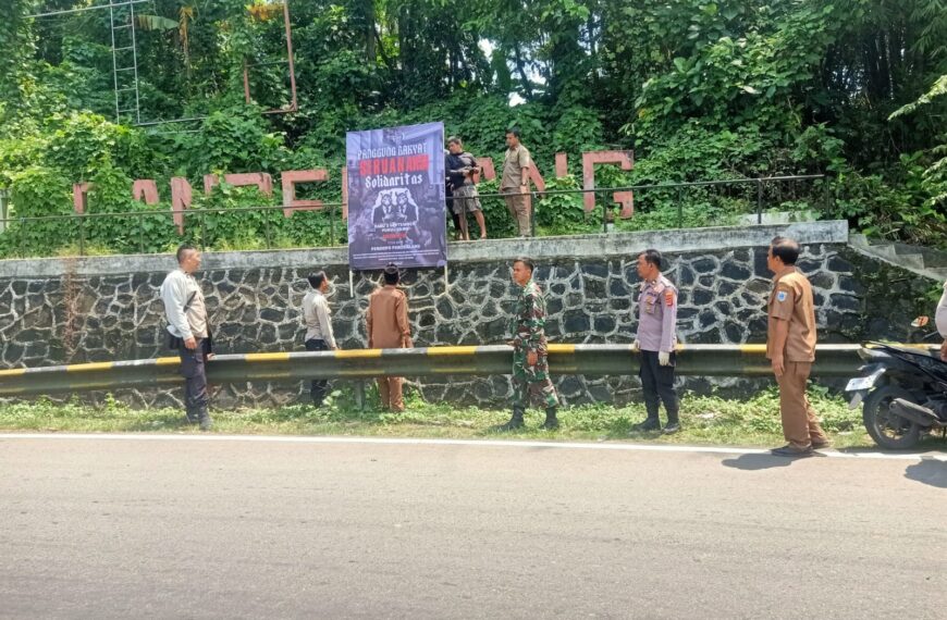 Babinsa Koramil 0104/Cimanuk Kodim 0601/Pandeglang Bersama Aparat…