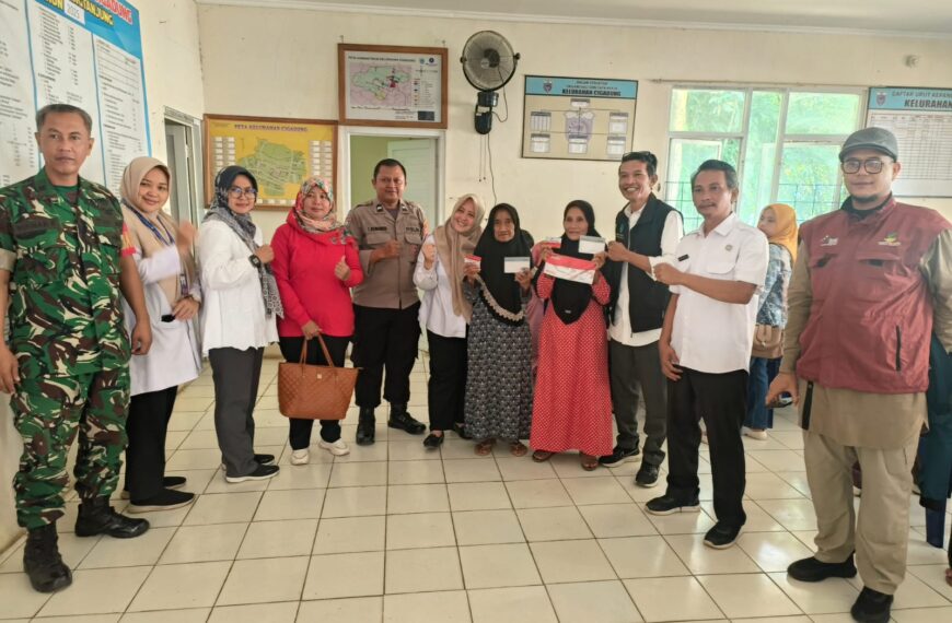 Babinsa Koramil 0102/Cadasari Kodim 0601/Pandeglang Dampingi Pendistribusian&hellip;