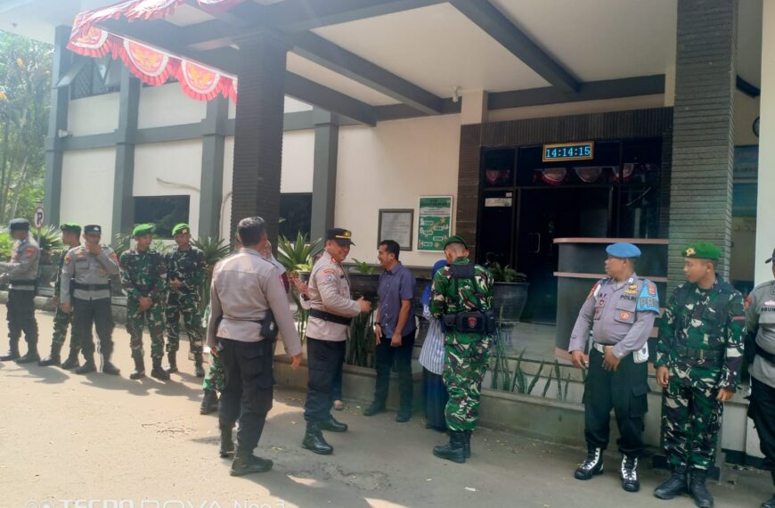 Kodim 0601/Pandeglang Bersama Polres Pandeglang Gelar Apel…