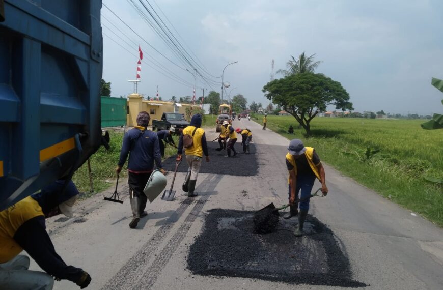 PUPR Banten Tambal Sulam Jalan Menuju Kawasan&hellip;