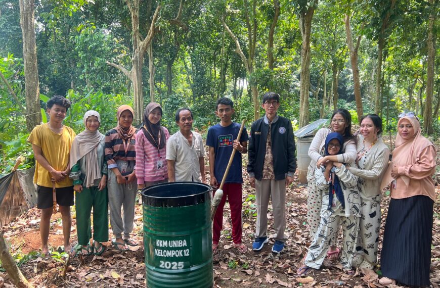 Mahasiswa KKM Universitas Bina Bangsa Kenalkan Alat…