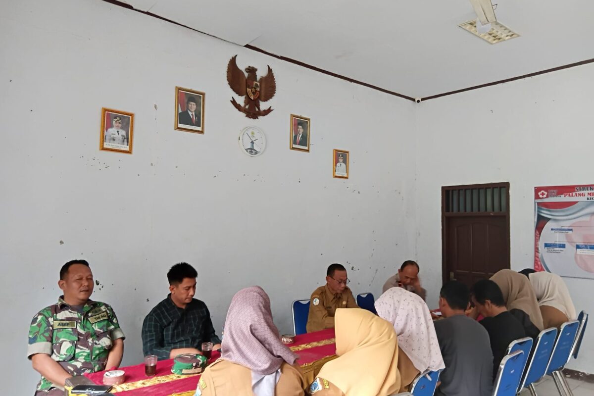 Babinsa Koramil 0113/Cibaliung Kodim 0601/Pandeglang kegiatan Sosialisasi…