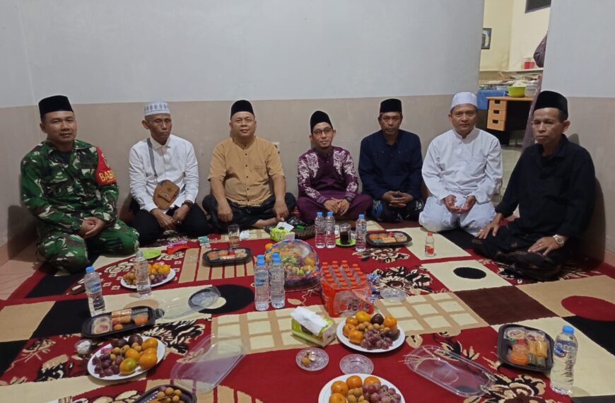 Babinsa Koramil 0101/Pandeglang Hadiri Peringatan Maulid Nabi…