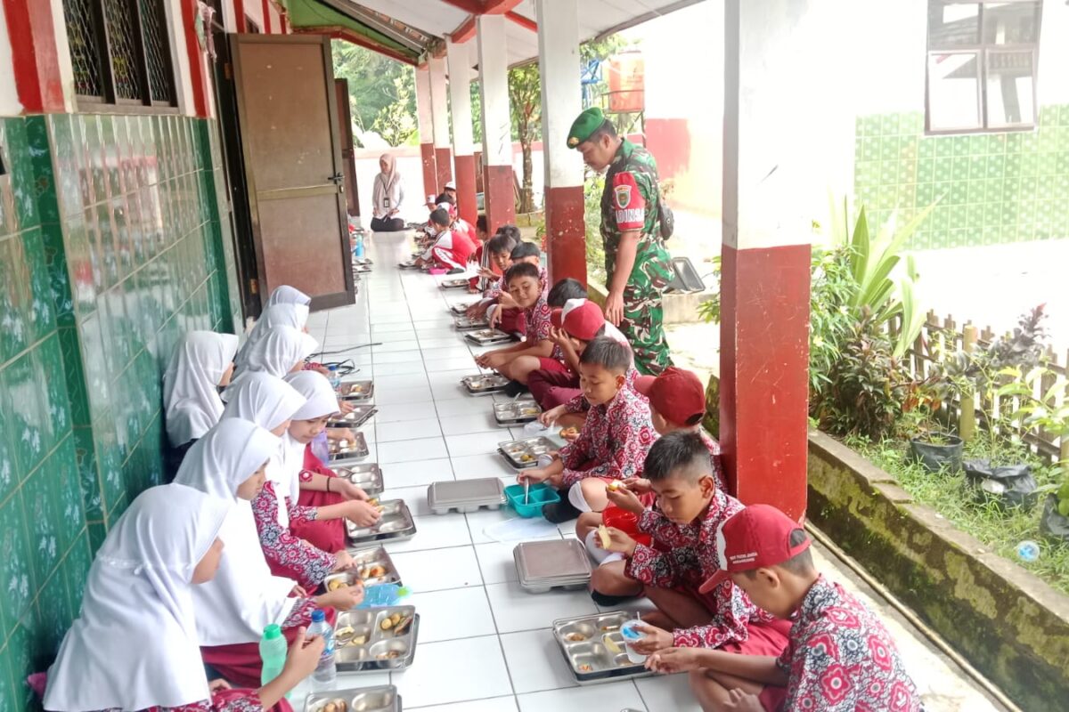 Kopka A. Rifai, Anggota Koramil 0102/Cds Kodim&hellip;