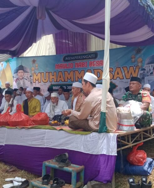 Babinsa Koramil 0107/Saketi Kodim 0601/Pandeglang Hadiri Peringatan Maulid…
