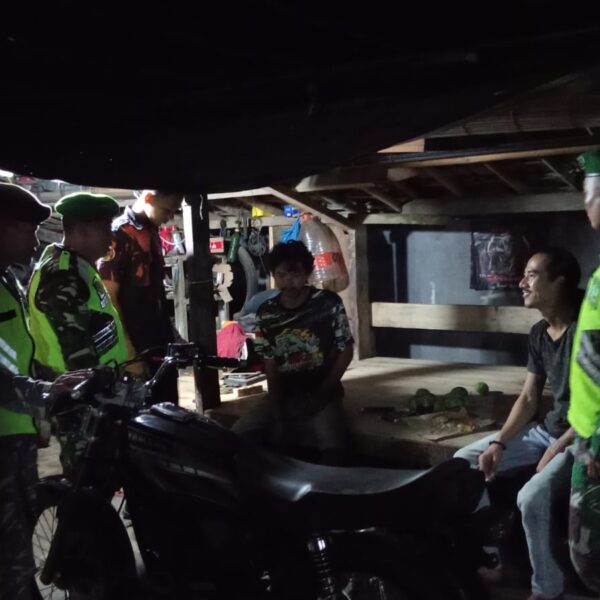 Babinsa Koramil 0111/Pagelaran Kodim 0601/Pandeglang Gelar Patroli&hellip;