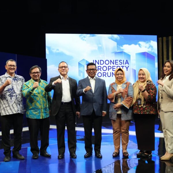 Jadi Narasumber di Indonesia Property Forum, Gubernur…