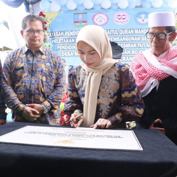 Bupati Serang Ratu Zakiyah Sebut Pendidikan Anak…