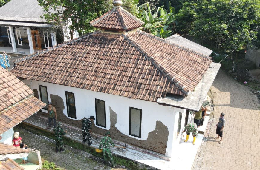 Satgas TMMD ke-126 Kodim 0601/Pandeglang Laksanakan Perehaban…