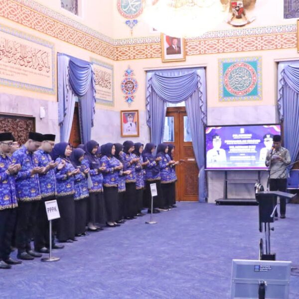 Lantik Puluhan ASN, Bupati Serang Ratu Zakiyah&hellip;