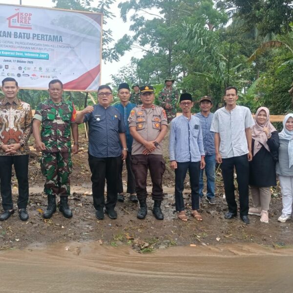 PELETAKAN BATU PERTAMA PEMBANGUNAN FISIK 80.000 GERAI, PERGUDANGAN…