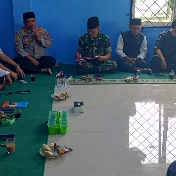 Pengajian Rutin Jum’at di KUA Saketi, Wujud&hellip;
