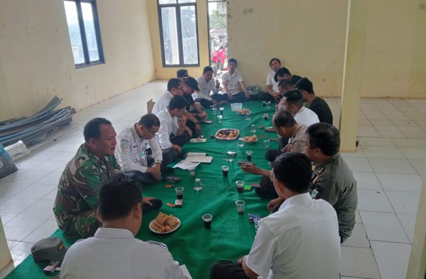 Babinsa Koramil 0113/Cibaliung Hadiri Audiensi Terkait Isu…