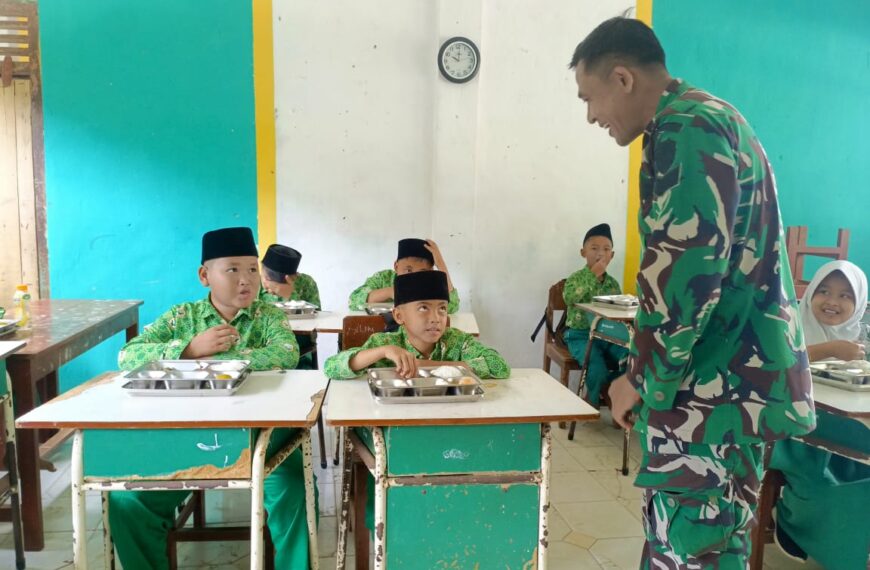 BABINSA KORAMIL 0116 CIKEUSIK PENDAMPINGAN PROSES PENDISTRIBUSIAN…