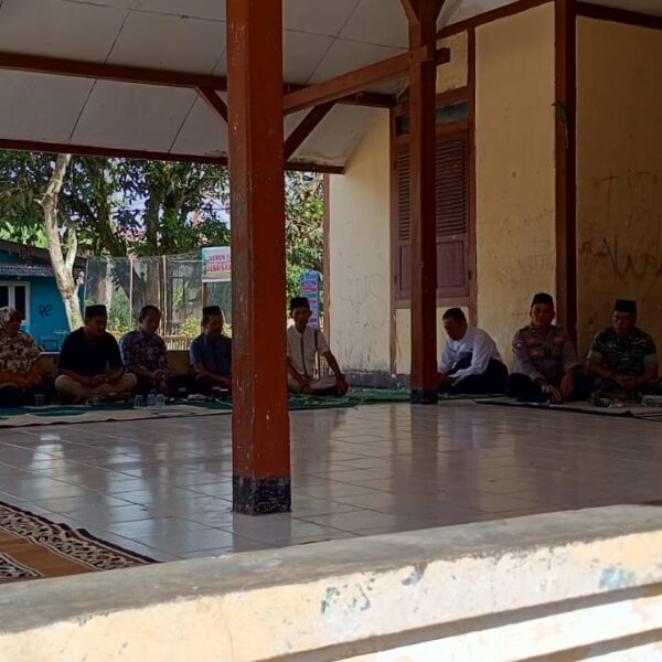 BABINSA KORAMIL 0107/SAKETI HADIRI DAN LAKSANAKAN PENGAJIAN RUTIN…