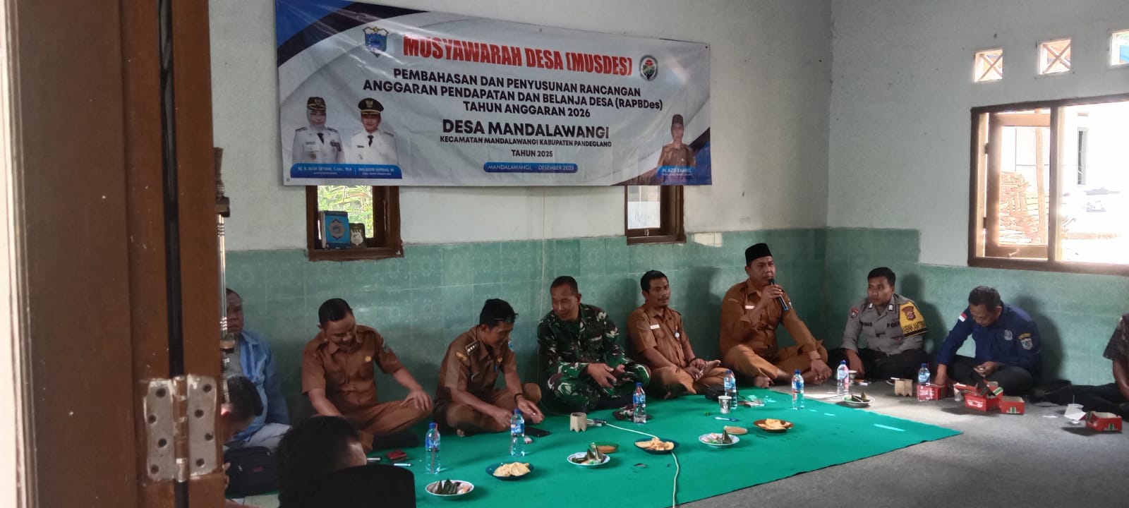 DANRAMIL 0105/MANDALAWANGI HADIRI MUSYAWARAH DESA (MUSDES) PEMBAHASAN RANCANGAN&hellip;