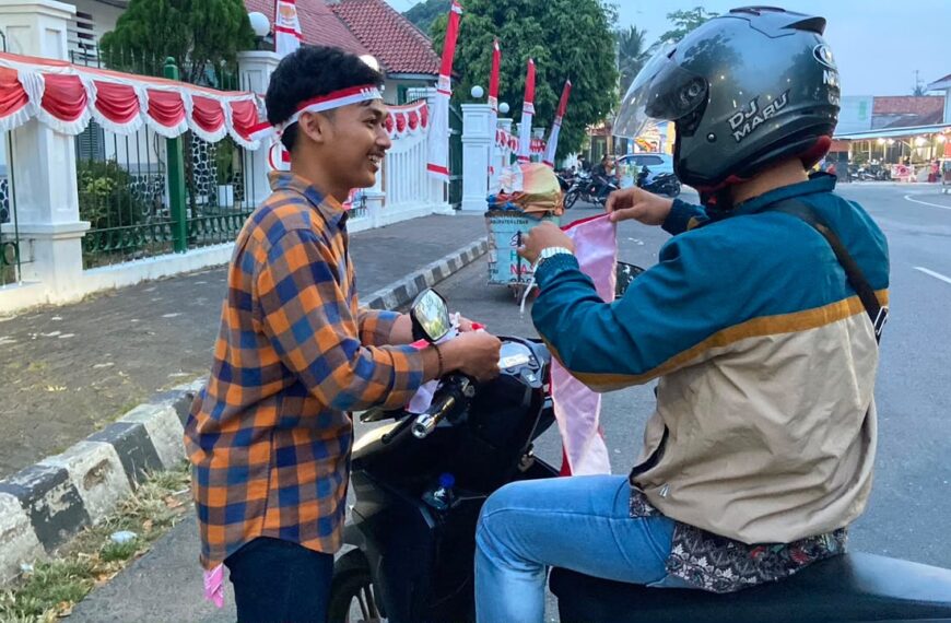 BEMNUS Banten Bagikan Bendera Merah…